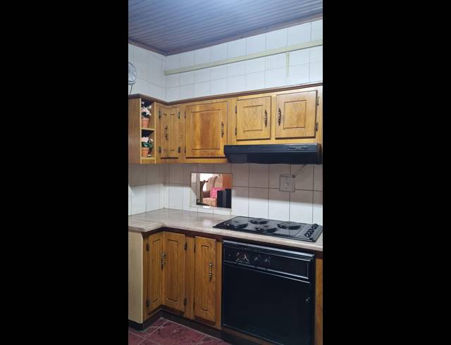 4 BEDROOM HOUSE FOR SALE IN FERNWOOD